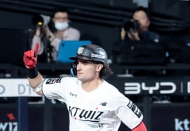 [照片]‘第 8 局下半致胜一击的 solo 本垒打’希利尔德