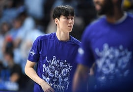 "Es un jugador de élite en la KBL, ¿por qué se traslada a Japón?" La respuesta de Song Kyoo-chang fue una sola: "Quería jugar al baloncesto mejor".