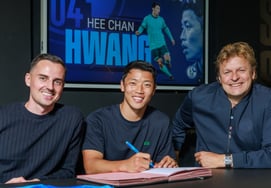 "Hwang Hee-chan, 35 seconds before the deadline!" Schalke's "love or gamble" bypassing medicals... Wolverhampton 'escape success' after direct call from manager