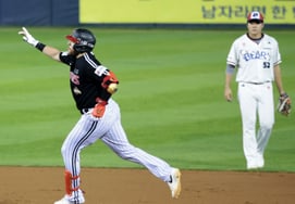 [Photo] 'Solo home run against Kwak Bin' Austin