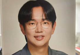 "No hay motivo para estar triste".. '43 años' Jang Sung-kyu, revela su foto fúnebre [Star Issue]