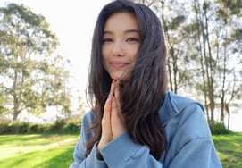 'NewJeans 退出'丹尼尔，正式开启YouTube之旅……“踏上人生首次 solo 旅行”[Star Issue]
