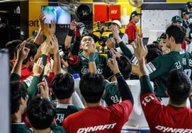 'Such romance in the KBO!' Finally wrote history as the club's first-ever! '9-inning shutout miracle' The protagonist was none other than 'foreign investor monster' Avila [Incheon On-site Review]