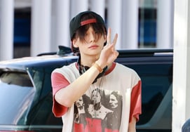 Stray Kids Hyunjin 'Stay V!' [★Photo]