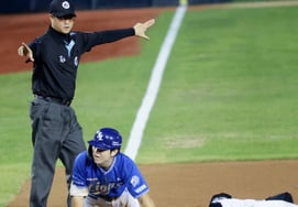 [Photo] 'Leadoff triple in the top of the 6th inning' Kim Ji-chan