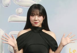 Lee Young-ji donates 50 million won to neighbors in southern flood-hit areas: "Hoping it will help with recovery efforts"
