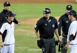 ¡Qué escena tan inusual! El KARA Sco, que en 17 años en Estados Unidos solo cometió tres balks, ha cometido uno en Corea tras apenas seis partidos. ¿Qué pasará en el próximo partido?