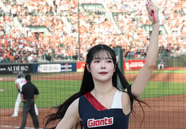 [Photo] Lee Ha-eun, the sunset at Lotte