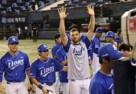 『ありがとう、ボス』サムスン選手団、5日LG戦直後に本格的な送別会を開いた！ 6日の試合を前に抹消予定→フラド登録