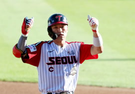 [Photo] 'Following Shin Min-jae, Park Hae-min reaches base with a hit'