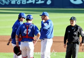 [Photo] 'Tough Bottom of the First' after Harado