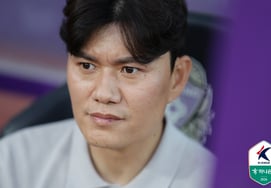 El entrenador de Gangwon, Jeong Kyung-ho: "El entrenador Yoo Byung-hoon es un líder que admiro profundamente... construiré un equipo aún mejor" [En el lugar de Anyang]