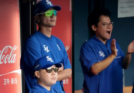 [Photo] 'Huarado is holding on well!' Manager Park Jin-man
