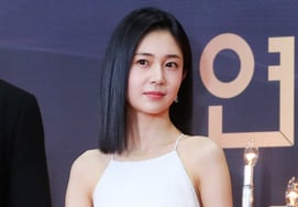 Học ngoại ngữ → Tình yêu từ xa → Kết hôn..Baek Jin-hee, tình yêu gặp gỡ tại Canada [Vấn đề sao]