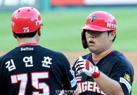"Iba a colocar a Lee Ho-yeon en el primer lugar, pero tenía síntomas de malestar físico... La razón por la que el entrenador 'Flower' colocó al DH Park Sang-jun como colocador de mesa"