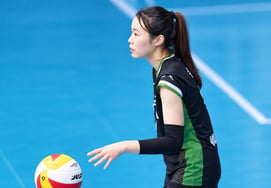 Drafted with hesitation: 166cm OH Son-yoon rises as university MVP! Her volleyball passion, undeterred even by a torn ACL, knocks on the door of professional leagues again [Interview]