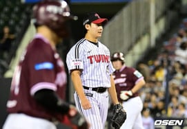 'Base por bolas con bases llenas' LG se autodestruye con un impacto devastador, cayendo estrepitosamente 3-8 ante el último lugar Kiwoom... La racha de tres derrotas pone en peligro incluso la tercera posición [Reseña del campo de Jamsil]