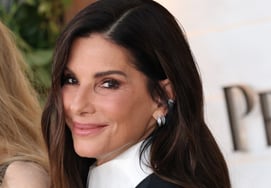 Sandra Bullock Adopts Black Siblings, Confesses Struggles: "Anxious Due to Skin Color Difference" [World Star Issue]
