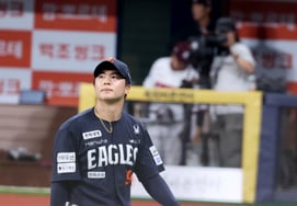 'Taiwan's huge wildcard' Wang Yencheng, starting against South Korea after '5 days of rest'? Plans to pitch one more game before joining... possibility of being excluded from the first match [Daejeon on-site]