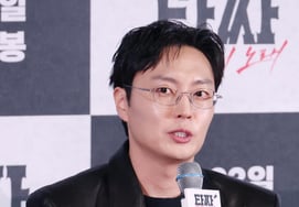 Noh Jae-won, "You Must Watch 'Tazza: The High Rollers'" [★Photo]