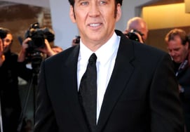 A massive sinkhole appeared in front of a home worth 14 billion won.. Nicholas Cage suffers damage from tropical storm [Star Issue]