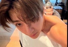 BTS V, Goes Shirtless to Get a Tattoo... A Glimpse into the Daily Life of a Global Star