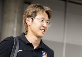 "Lee Kang-in played so well, Liverpool became rough": Local Spanish outrage... "Even his shoes were kicked off" in Van Dijk's tackle