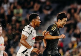 'Thanks to Son' — Son Heung-min receives glowing praise from the coach despite no goals... What was the reason?