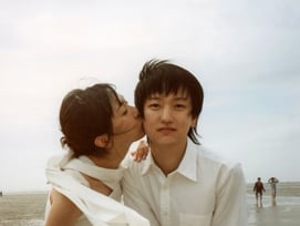 방탄 RM·'SNL 후장님' 백현진 뜨거운 축하 속 결혼..실리카겔 김한주, 15년 열애 결실 [스타이슈]