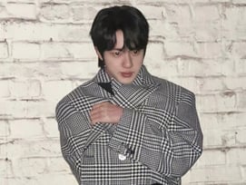 방탄소년단 진, 구찌 롱코트 입은 '비주얼 킹'