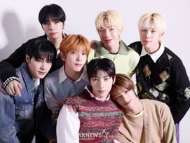 넥스지 토모야 "'AAA 2025' 위해 민트머리 염색..돈키호테서 가발 구입해 보안 유지"[인터뷰②]