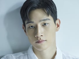 노상현, 송중기 품으로 [공식]