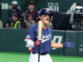 [포토]9회초 볼넷 얻어내고 환호하는 김도영