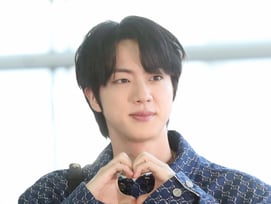 방탄소년단 진, 화이트데이 사탕 나눠 먹고 싶은男..'인간 탕후루' 1위