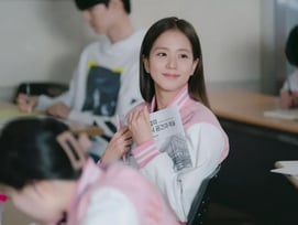 연기력 논란? 해외는 극찬..'월간남친' 지수, 재평가 시작 [최혜진의 혜안]