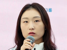 "이사 12번, 母 25만km 운전" 쇼트트랙 최민정, 은퇴 심경[유퀴즈]