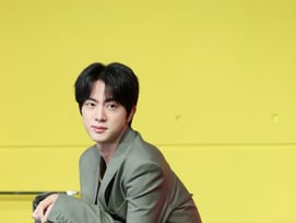 다른 멤버들보다 잘하는 게 뭐냐고?..진 "사람은 '자기 객관화'돼야" BTS 품격 높인 화법 [스타이슈]