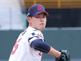 '류현진→스트레일리→스쿠발' 롯데 데이터 파트 고마워요! 5년간 헤매던 150㎞ 좌완, 꼭 맞는 체인지업 찾았다