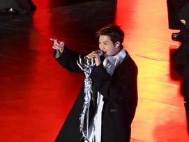 '발목 부상' RM, 뉴욕서 심경 "좋아지고 있어요"[스타이슈]