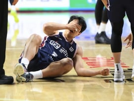 '코뼈 골절' 허훈, "수술은 잘 마쳤지만" 부상 복귀 시점은... 'PO행 절실' KCC 운명 걸렸다