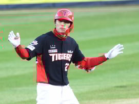 '2루타→안타→2루타' 이범호 감독 '믿는 구석' 3안타 폭발! 김도영 앞 KIA 밥상 예열은 끝났다