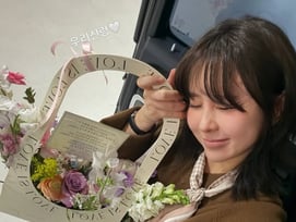 은가은, 출산 6주만 복귀..♥박현호 선물에 눈물 "워킹맘 시작"