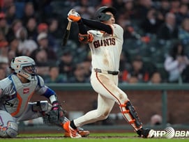 '땅볼-뜬공-땅볼-삼진' 이정후 또 4타수 무안타→타율 0.143 추락... SF는 PHI에 5-0 승! '데버스 결승 스리런' [SF 리뷰]