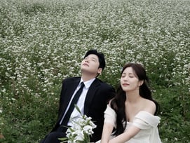 피아노맨, 2년 열애 비연예인 여자친구와 결혼[공식]