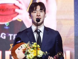 '득표율 90.5%' 이정현 압도적 MVP, 5위팀 소노에서 해냈다... 생애 첫 수상 쾌거 [KBL 시상식 현장]