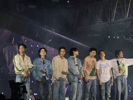 월드투어 D-DAY..방탄소년단 뷔, 아미에 전한 진심 "행복만 가져가길"