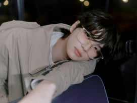 빠져든다~♥ TWS, 6인 6색 매혹적 비주얼..신보 오피셜 포토 'BLUSH' 공개