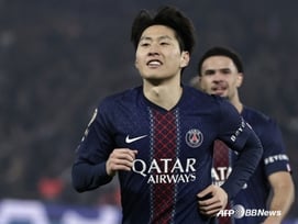 '벤치 굴욕' 이강인 결국 터졌다, PSG 떠나 아틀레티코 이적 선언하나... "그리즈만 후계자인데 868억 안 아까워"