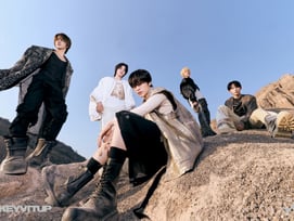 '김재중 그룹' KEYVITUP(키빗업), 美 아이튠즈 뮤비 차트 1위