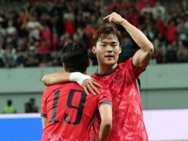 'EPL이 푹 빠진 이유' 오현규 또 역대급 맹활약... MOM+평점 1위 싹쓸이 '어나더 클래스' 대폭발